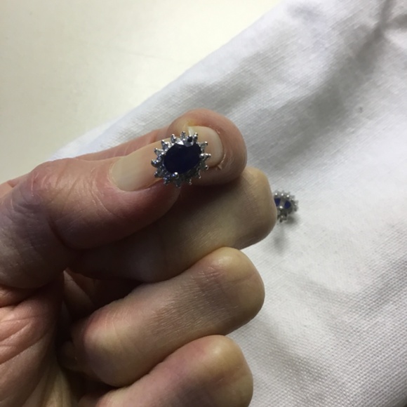 Beautiful 10k White Gold Sapphire Diamond Earrings - Picture 4 of 6